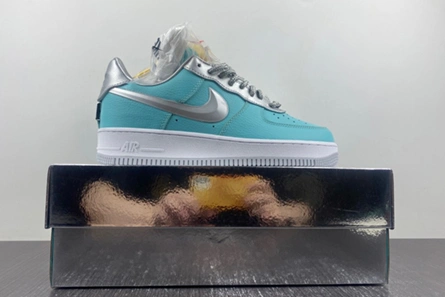 Clearance-priced Tiffany & Co. x Nike Air Force 1 Low DZ1382-003 Trendsetting 2742
