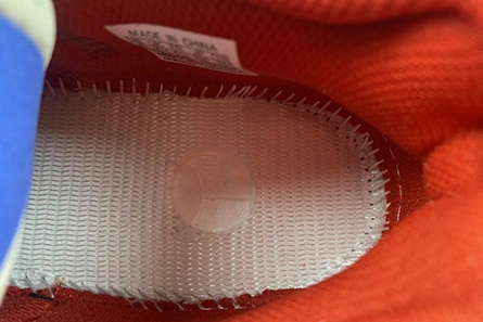 Non-authentic version Timeless 4120 adidas YEEZY BOOST 700 “Hi-Res Red” HQ6979