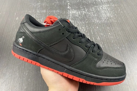 Luxury copy Timeless 4975 Nike SB Dunk Low Black Pigeon 883232-008