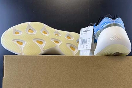 TopPick 2878 Adidas Yeezy Boost 700V3 G54850