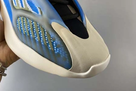 Lookalike TopPick 2878 Adidas Yeezy Boost 700V3 G54850