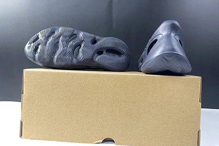 Low-cost TopPick 3377 adidas Yeezy Foam Runner “Mineral Blue” GV7903