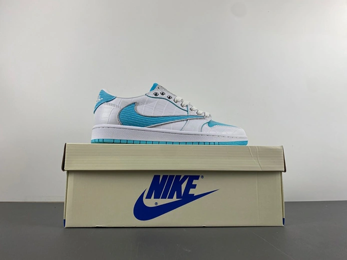 Clearance-priced Travis Scott x Air Jordan 1 DM7866-771 Elegant 3220
