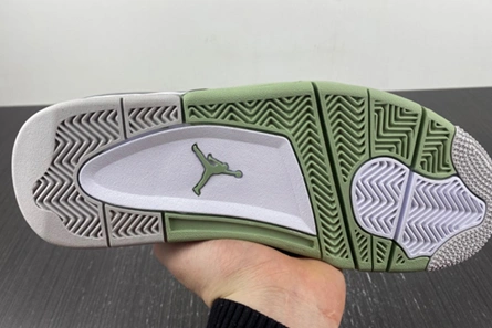 Accessible luxury Trendsetting 124 Air Jordan 4 “Seafoam” AQ9129-103
