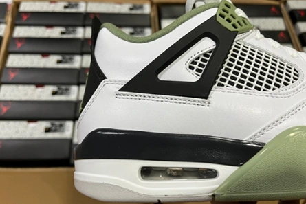 Accessible luxury Trendsetting 124 Air Jordan 4 “Seafoam” AQ9129-103