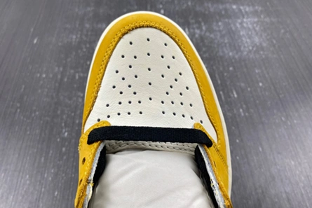 Fashion duplicate Trendsetting 9369 Air Jordan 1 High OG “Yellow Ochre” DZ5485 701