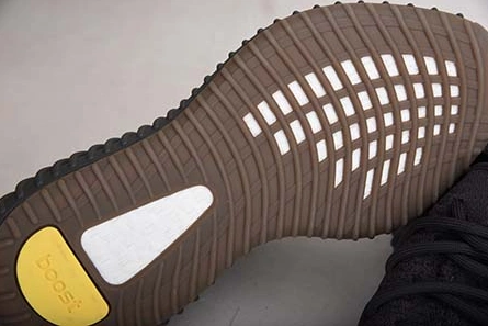 Pricetag-smart Unique 4425 ADIDAS YEEZY BOOST 350 V2 CINDER FY2903