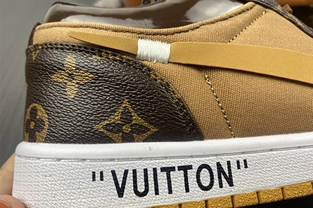 Non-authentic version UrbanStyle 6696 OFF-WHITE x Air Jordan 1 554724-555