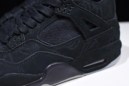 Superclone UrbanStyle 7357 Nike Air Jordan 4 retro kaws black 930155-001