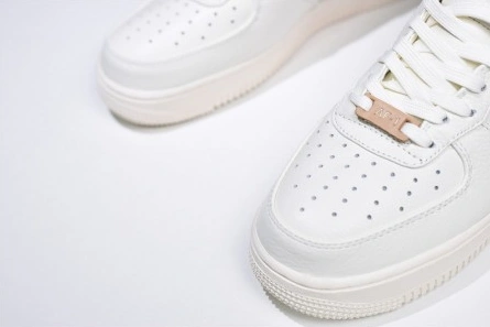 Parallel design UrbanStyle 9362 Nike Air Force 1 High The Bund AV2039-100