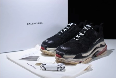 Replica Versatile 1511 BALENCIAGA TRIPLE S W06E1-1000