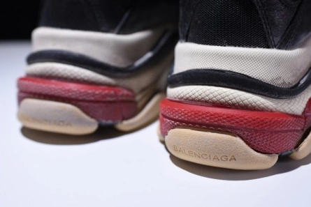Replica Versatile 1511 BALENCIAGA TRIPLE S W06E1-1000