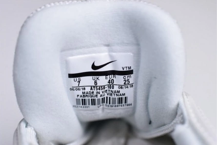 Marked-down Versatile 4669 Nike Air Max 97 White Silver | AT5458-100