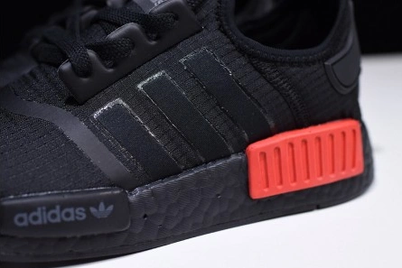 Reproduction Versatile 5890 adidas NMD R1 Core Black Lush Red - B37618