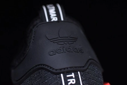 Reproduction Versatile 5890 adidas NMD R1 Core Black Lush Red - B37618