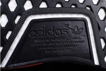 Reproduction Versatile 5890 adidas NMD R1 Core Black Lush Red - B37618