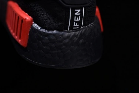 Reproduction Versatile 5890 adidas NMD R1 Core Black Lush Red - B37618