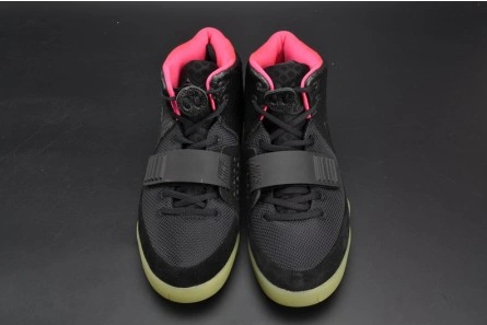 Master copy Versatile 7639 NIKE AIR YEEZY 2 