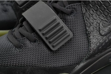 Master copy Versatile 7639 NIKE AIR YEEZY 2 