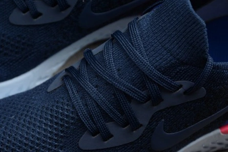 Style match Vibrant 1638 Nike Epic React Flyknit blue AQ0067-400
