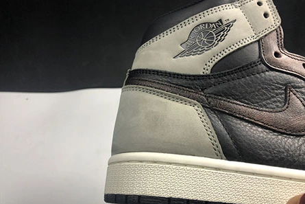 Vibrant 7416 Air Jordan 1 High OG “Patina” 555088-033