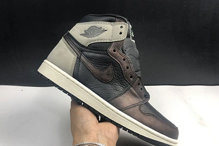 Fair-priced Vibrant 7416 Air Jordan 1 High OG “Patina” 555088-033