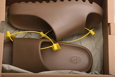 Lookalike WellDesigned 7219 ADIDAS YEEZY SLIDE  FV8425