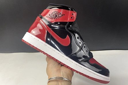 Style match WellDesigned 8239 Air Jordan 1 High OG “Bred Patent” 555088-063