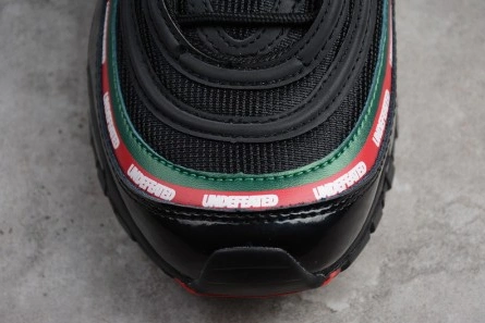 Non-authentic version WellDesigned 827 NIKE AIR MAX 97 OG  UNDFTD 