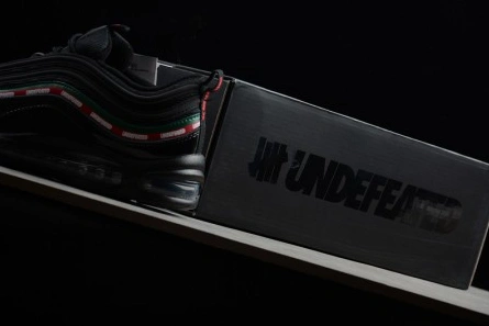 Non-authentic version WellDesigned 827 NIKE AIR MAX 97 OG  UNDFTD 