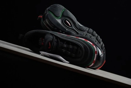 Non-authentic version WellDesigned 827 NIKE AIR MAX 97 OG  UNDFTD 
