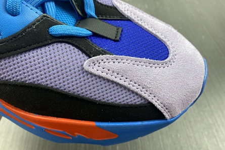Lookalike WellDesigned 8925 Yeezy Boost 700 