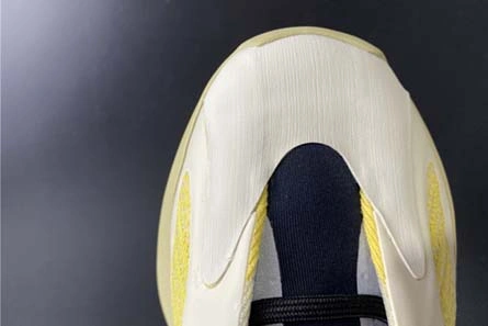 Pricetag-smart Yeezy 700 V3 “Srphym” G54853 Timeless 8333