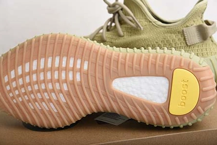 Style match Yeezy Boost 350 V2 “Sulfur” FY5346 Practical 5647