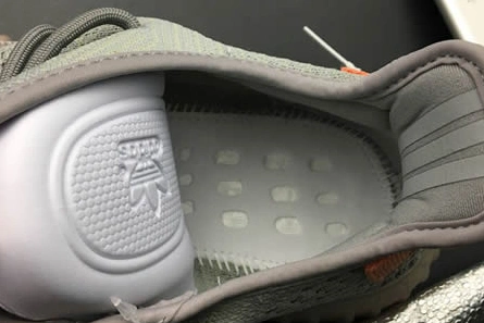 Close-to-original Yeezy Boost 350 V2 True Form EG7492 Functional 1381