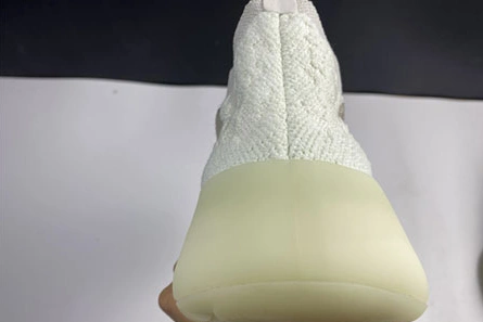 Pricetag-smart Yeezy Boost 380 “Calcite” GZ8668 Versatile 9228