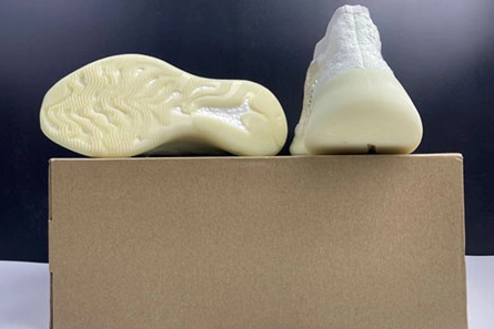 Yeezy Boost 380 “Calcite” GZ8668 Versatile 9228