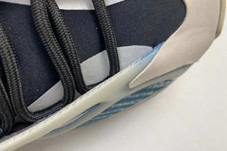 Mirror Yeezy Boost 700 V3 GY0260 Bright 3631