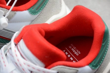 Close-to-original ZX 930 EQT 'Ghost Green' - adidas - G26806 UrbanStyle 2185