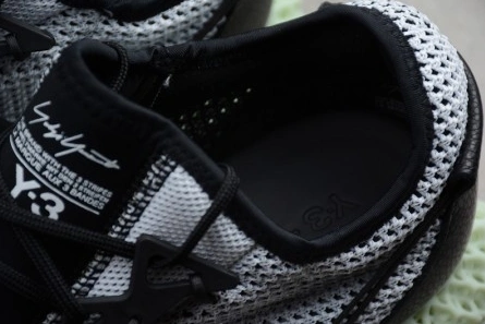 Style match adidas Y-3 Runner 4D Black White - AQ0357 Trendy 9663
