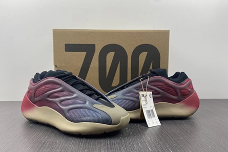 Lookalike adidas Yeezy 700 V3 Fade Carbon GW1814 Elegant 2130