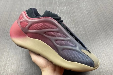 Lookalike adidas Yeezy 700 V3 Fade Carbon GW1814 Elegant 2130