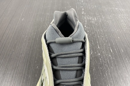 Inspired design adidas Yeezy 700 V3 Fade ID1674 StreetReady 1041