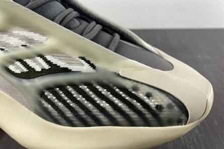 Inspired design adidas Yeezy 700 V3 Fade ID1674 StreetReady 1041