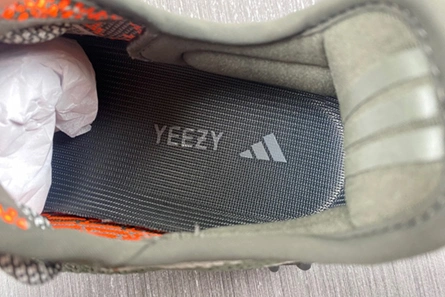 Entry-level luxury adidas Yeezy Boost 350 V2 Carbon Beluga  HQ7045 Stylish 8644