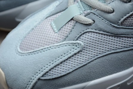 Lookalike adidas Yeezy Boost 700 Compact 4986