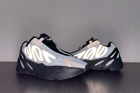 Master copy adidas Yeezy Boost 700 MNVN Blue Tint GZ0711 Functional 5340