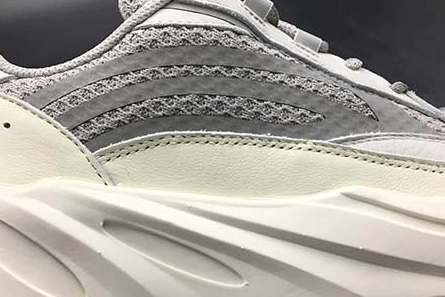 Modestly priced adidas Yeezy Boost 700 v2 Static EF2829 BestValue 6207