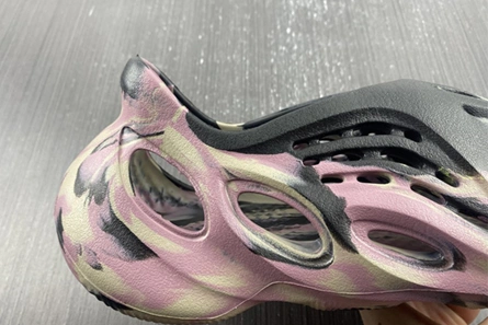 Affordable adidas Yeezy Foam RNNR “MX CARDON