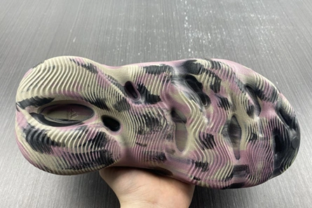 Affordable adidas Yeezy Foam RNNR “MX CARDON
